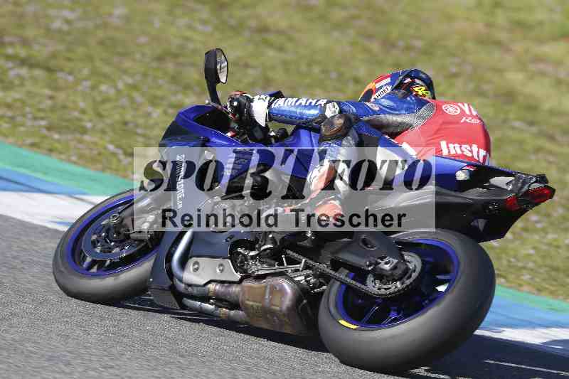 /Archiv-2024/02 29.01.-02.02.2024 Moto Center Thun Jerez/Gruppe rot-red/backside